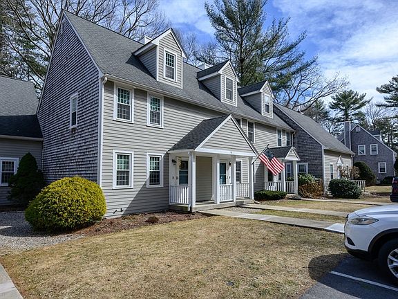 2nd image of 129 Twin Lakes Dr Unit 129