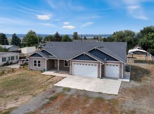 220 4th St, North Powder, OR 97867