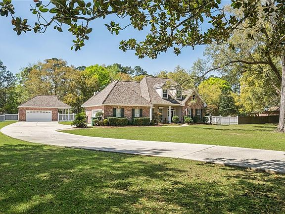 3rd image of 115 Lindsey Ln
