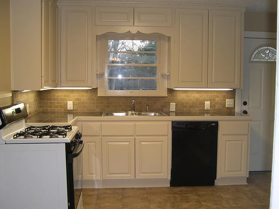 110 Suzanne Dr