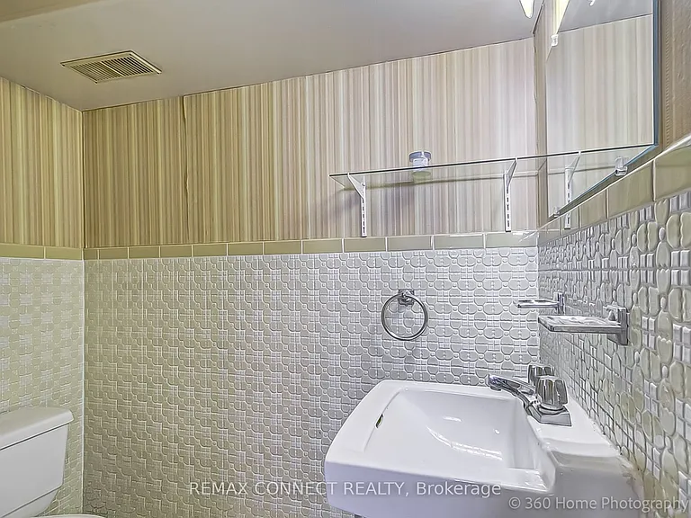 166 Moore Park Ave — Photo 8
