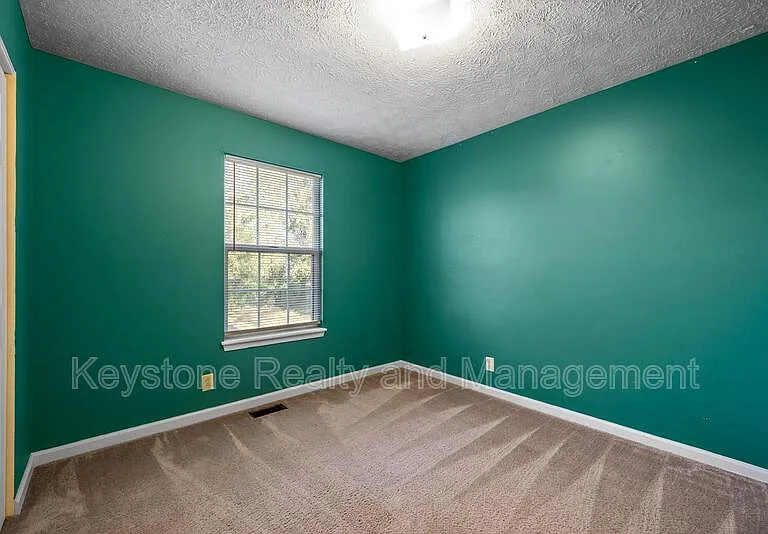 609 Artic Ave — Photo 14