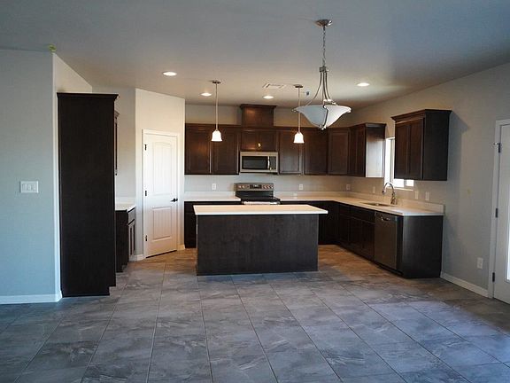 4th image of 16513 S Avenue 2 E