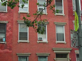 27 Oliver St #1, New York, NY 10038