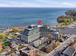 11 Bronte Rd #304, Oakville, ON L6L0E1