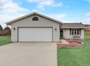 2963 Mallard Way, East Troy, WI 53120