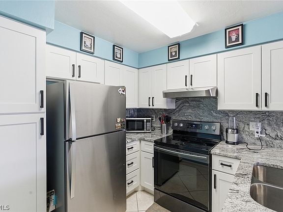 4th image of 1100 Pondella Rd APT 610