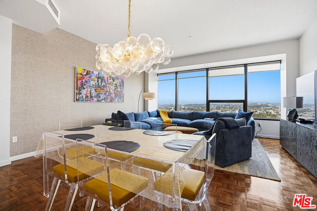 1 bed, 1.0 bath, 860 sqft, $3,800 — Photo 3