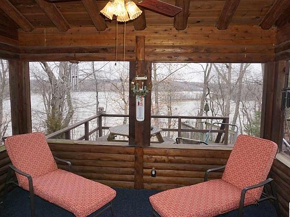 3rd image of 105 Log Cabin Dr