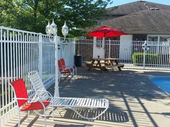 1605 E Hines St #1600F106