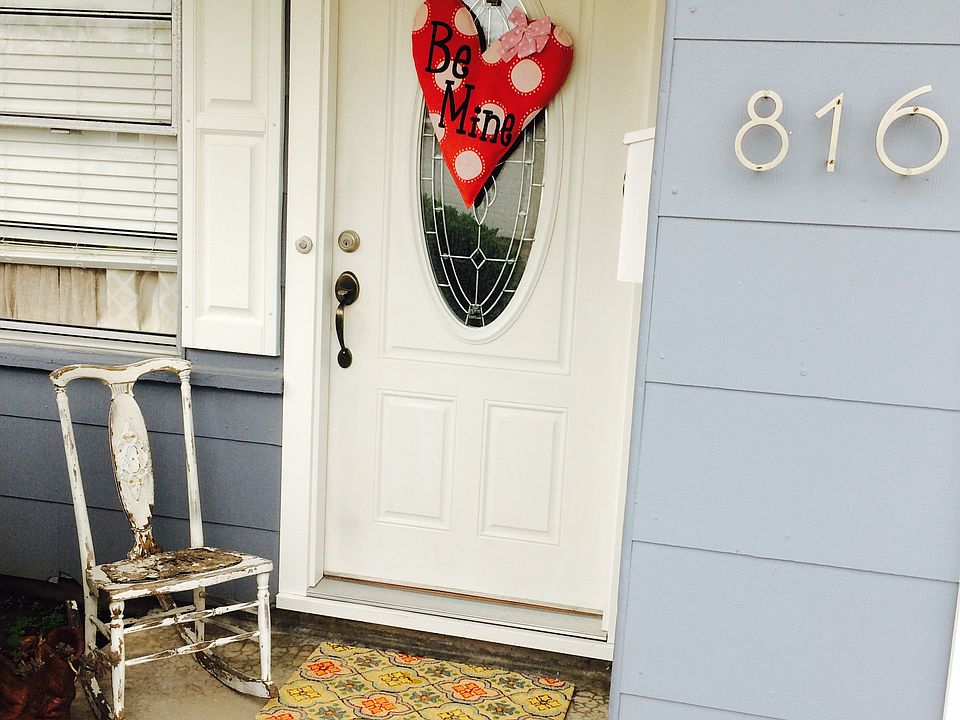 1st image of 816 Avenue E