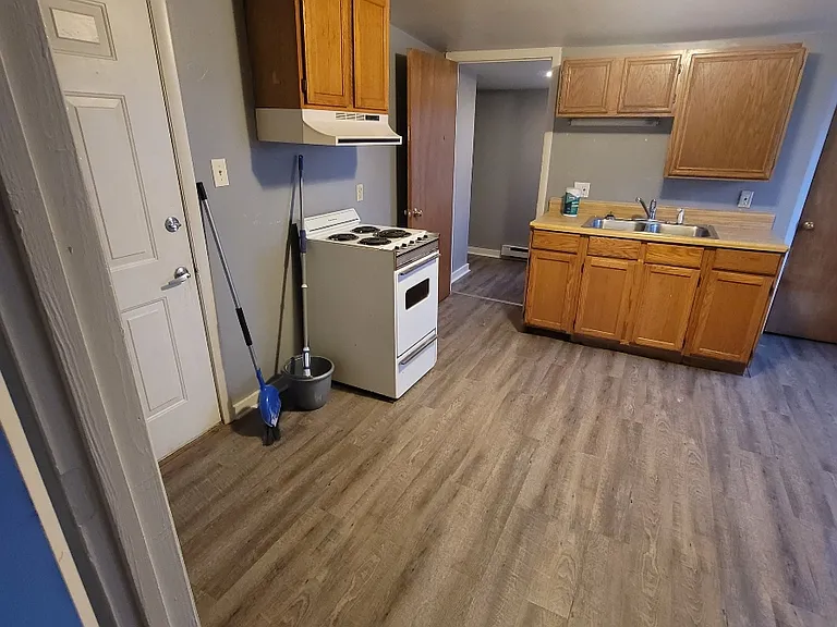 800 Washington Ave #5 — Photo 3
