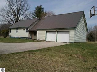 1489 S Leaton Rd, Mount Pleasant, MI 48858