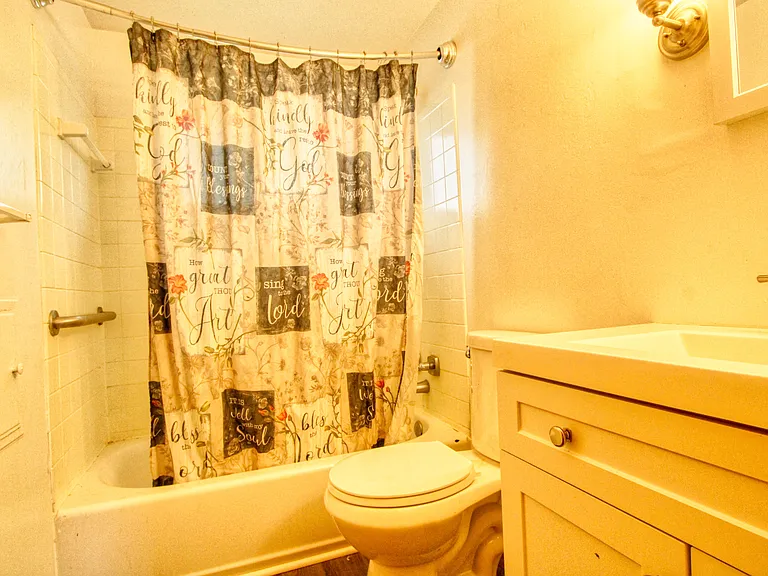 244 Westgate Rd #2 — Photo 5