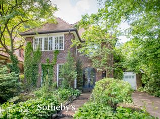 47 Beechknoll Rd, Forest Hills, NY 11375