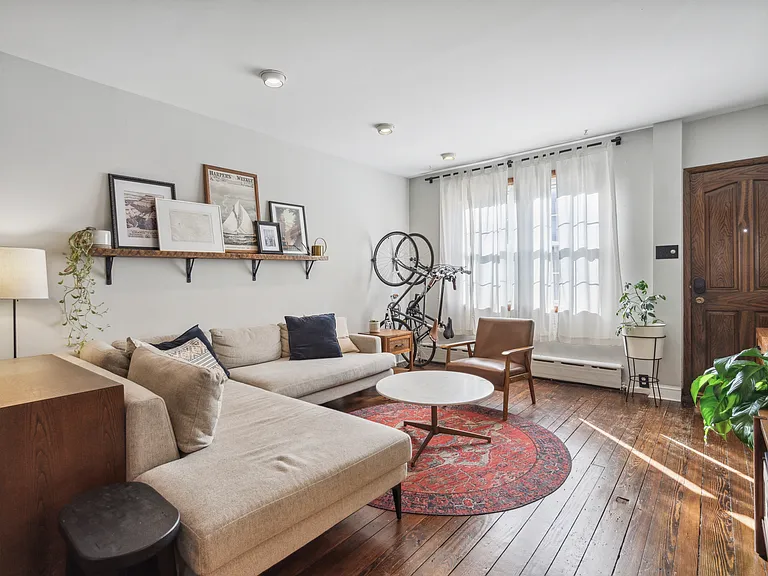 1221 Tree St — Photo 15