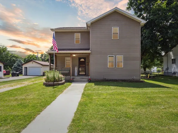 405 W Main St, Mount Morris, IL 61054