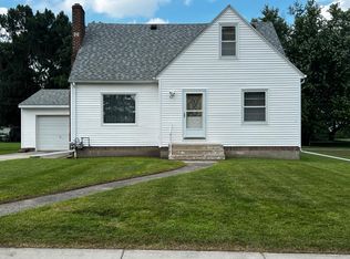 421 Walnut St E, Sacred Heart, MN 56285