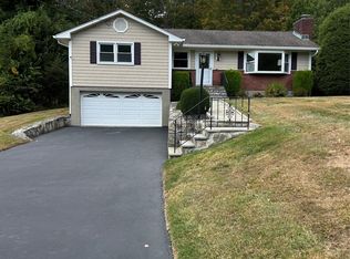 107 Chestnut Ridge Rd, Mahopac, NY 10541