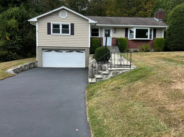 107 Chestnut Ridge Road, Mahopac, NY 10541