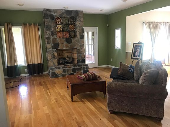 5th image of 1000 Big Buck Ln
