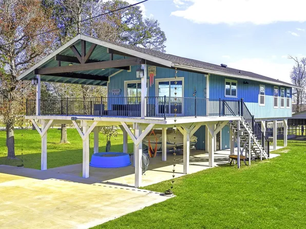 129 2nd Ave, Onalaska, TX 77360