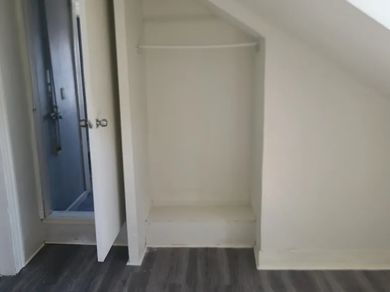 584 Connecticut Ave — Photo 11