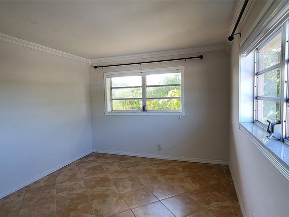 5th image of 1200 Tallwood Avenue #311