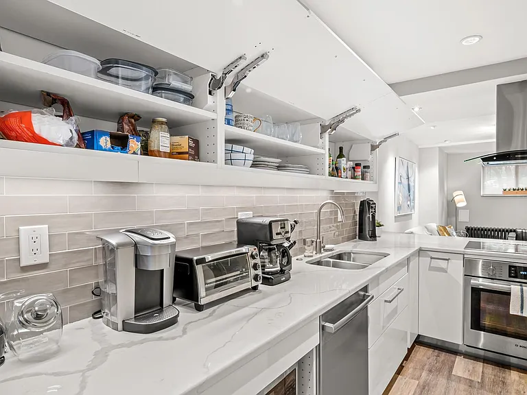 506 Seward Sq SE #1 — Photo 24
