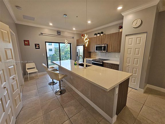 3rd image of 7905 NW 104th Ave #23-D