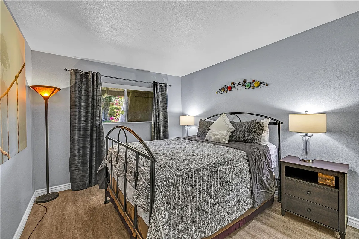1 bed, 589 sqft, $1,300 — Photo 4