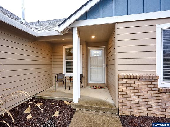 4th image of 1353 Jodi Dr