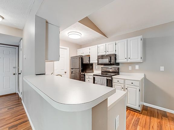 5th image of 9821 Regatta Dr Unit 303