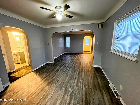 4th image of 1714 Stahlwood Ave