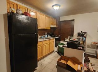 38 N 40th St APT 2R, Philadelphia, PA 19104