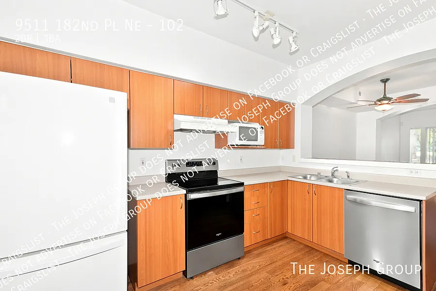 Stunning 2-Bed Home in Redmond! — Photo 4