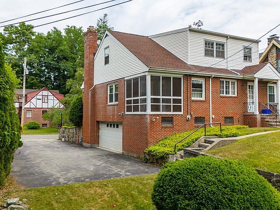 2nd image of 10 Degarmo Place