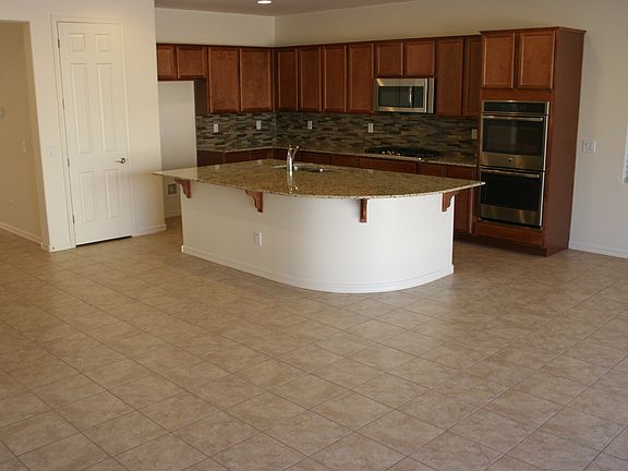 4th image of 5435 S Luiseno Blvd
