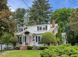 37 Howard Ave, Lynnfield, MA 01940