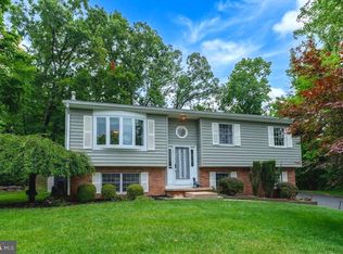 2161 Hollyberry Ct, Pottstown, PA 19464