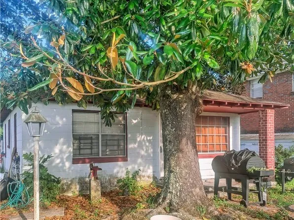 812 Carver Street, Savannah, GA 31415