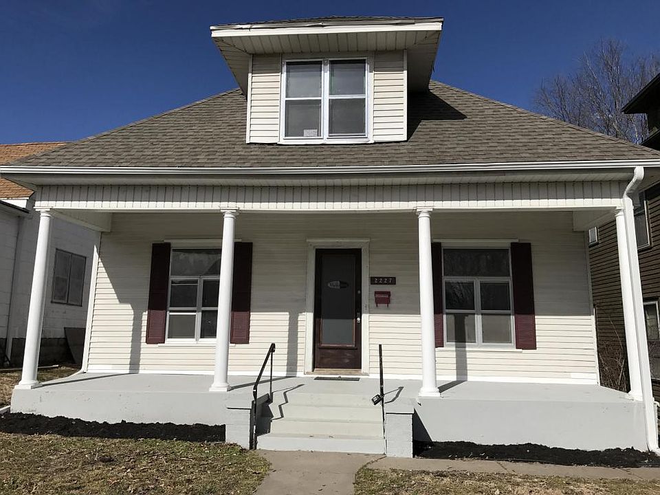 1st image of 2227 Jules St