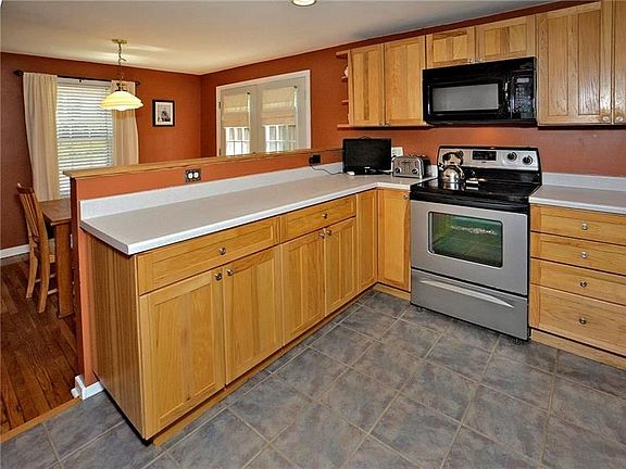 5th image of 510 Edgewood Ave