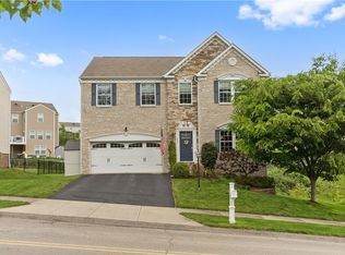 254 Foxwood Rd, Coraopolis, PA 15108