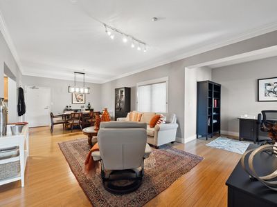 574 48th St APT 204, Oakland, CA, 94609