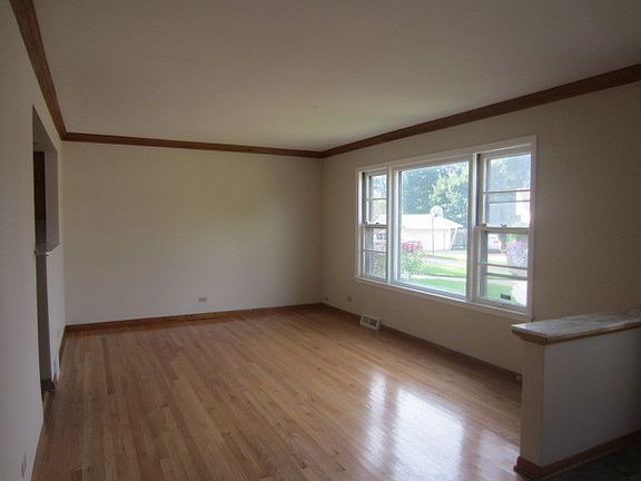 4th image of 5019 Cypress Ct
