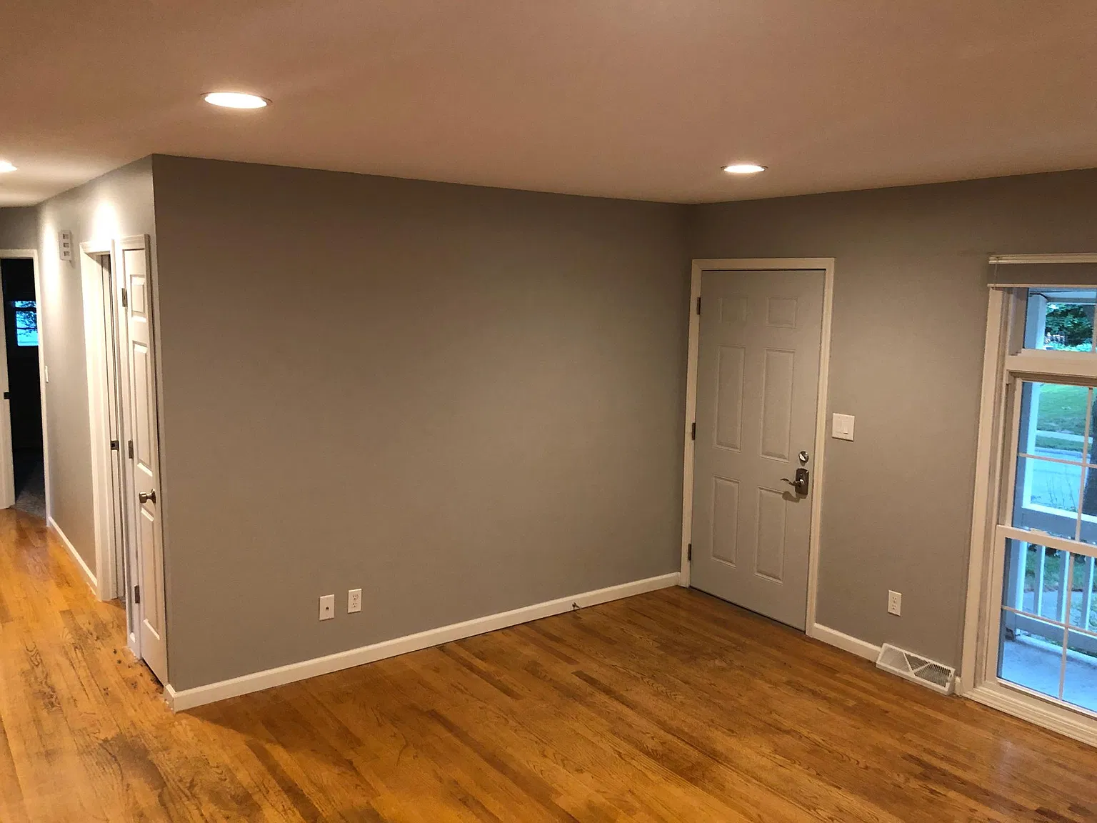 4 bed, 2.5 bath, 1820 sqft, $2,500 — Photo 3