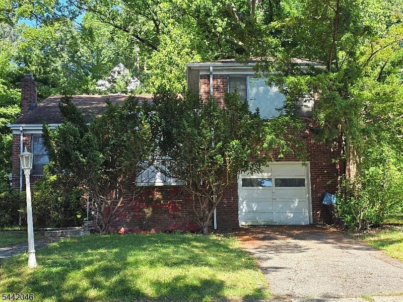 1st image of 3 Gilbert Pl