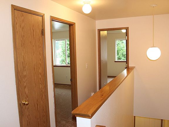 5th image of 2503 Columbia Ave APT A
