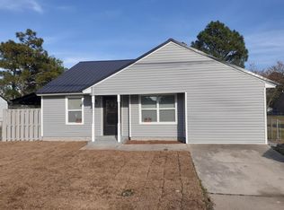 1535 Bingham Dr, Fayetteville, NC 28304